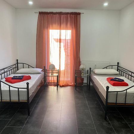 Pension Kaufungen Екстер'єр фото